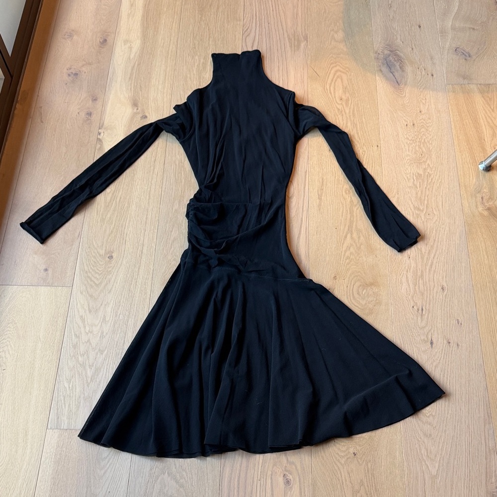 Elegant Black Long Sleeve Dress